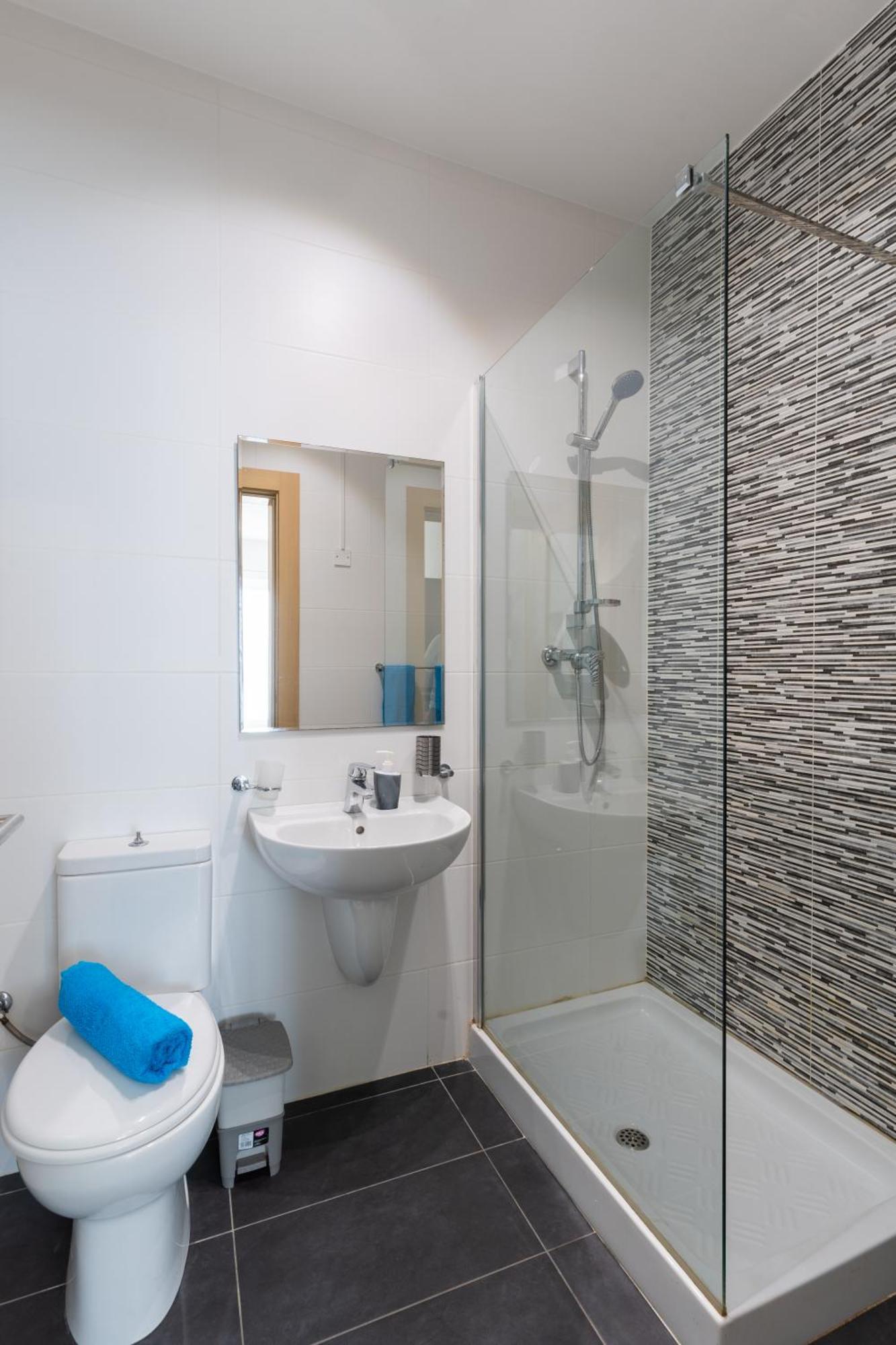 2 Bedroom In Central St Julians Prime Location In Paceville Apt 3 By Vaganza San Ġiljan Exterior foto