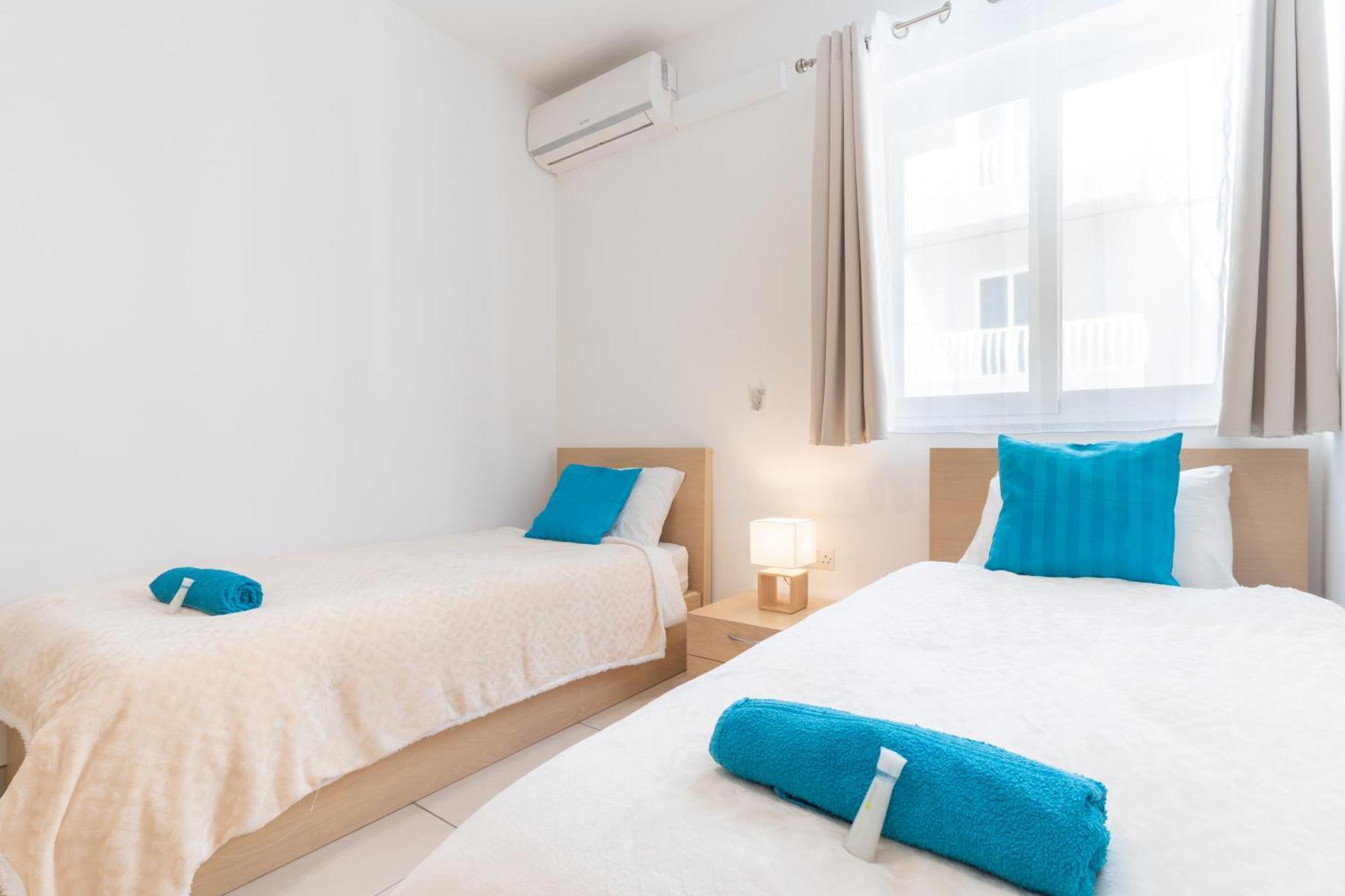 2 Bedroom In Central St Julians Prime Location In Paceville Apt 3 By Vaganza San Ġiljan Exterior foto