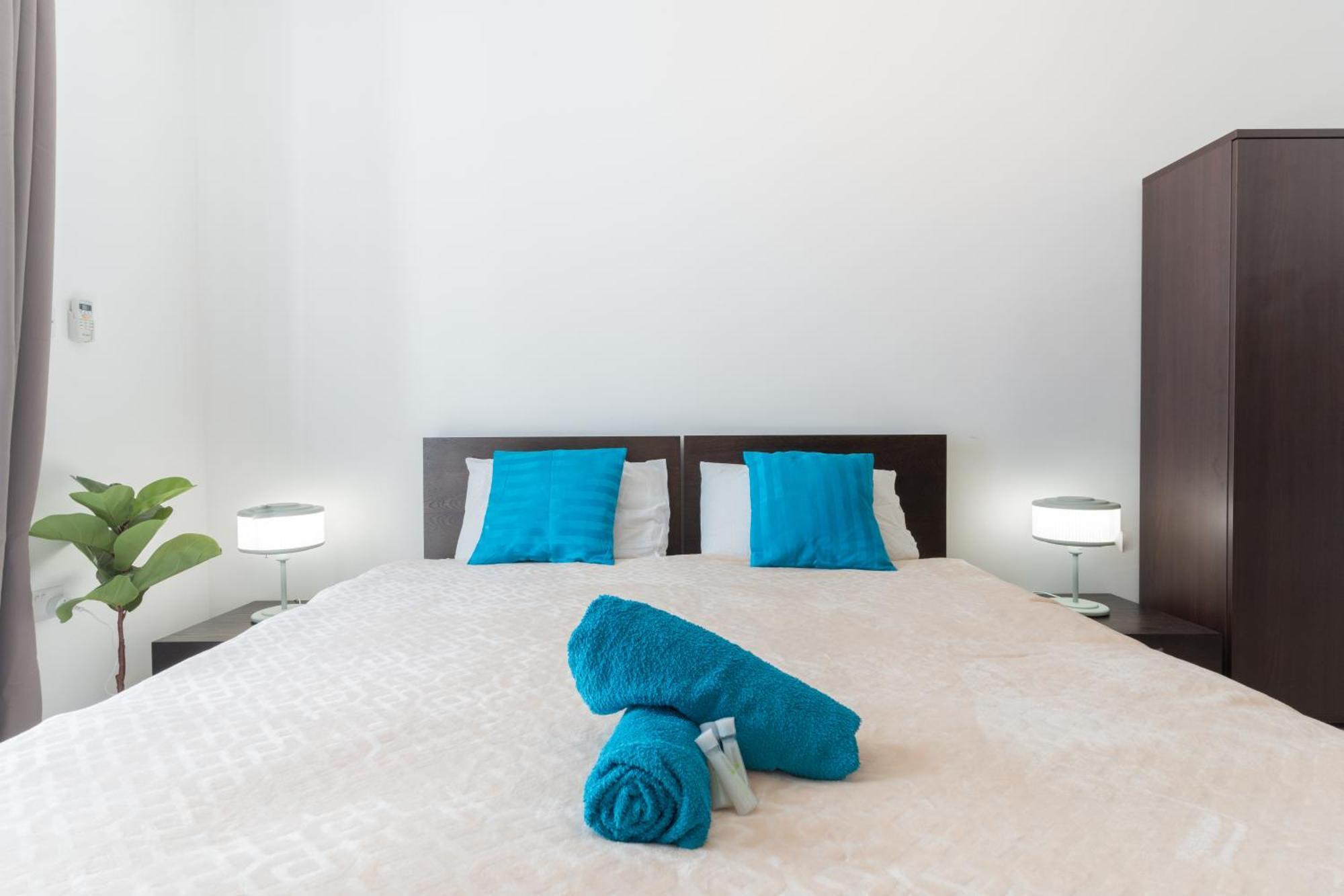 2 Bedroom In Central St Julians Prime Location In Paceville Apt 3 By Vaganza San Ġiljan Exterior foto